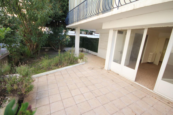 Offres de location Rez de jardin Cannes 06400